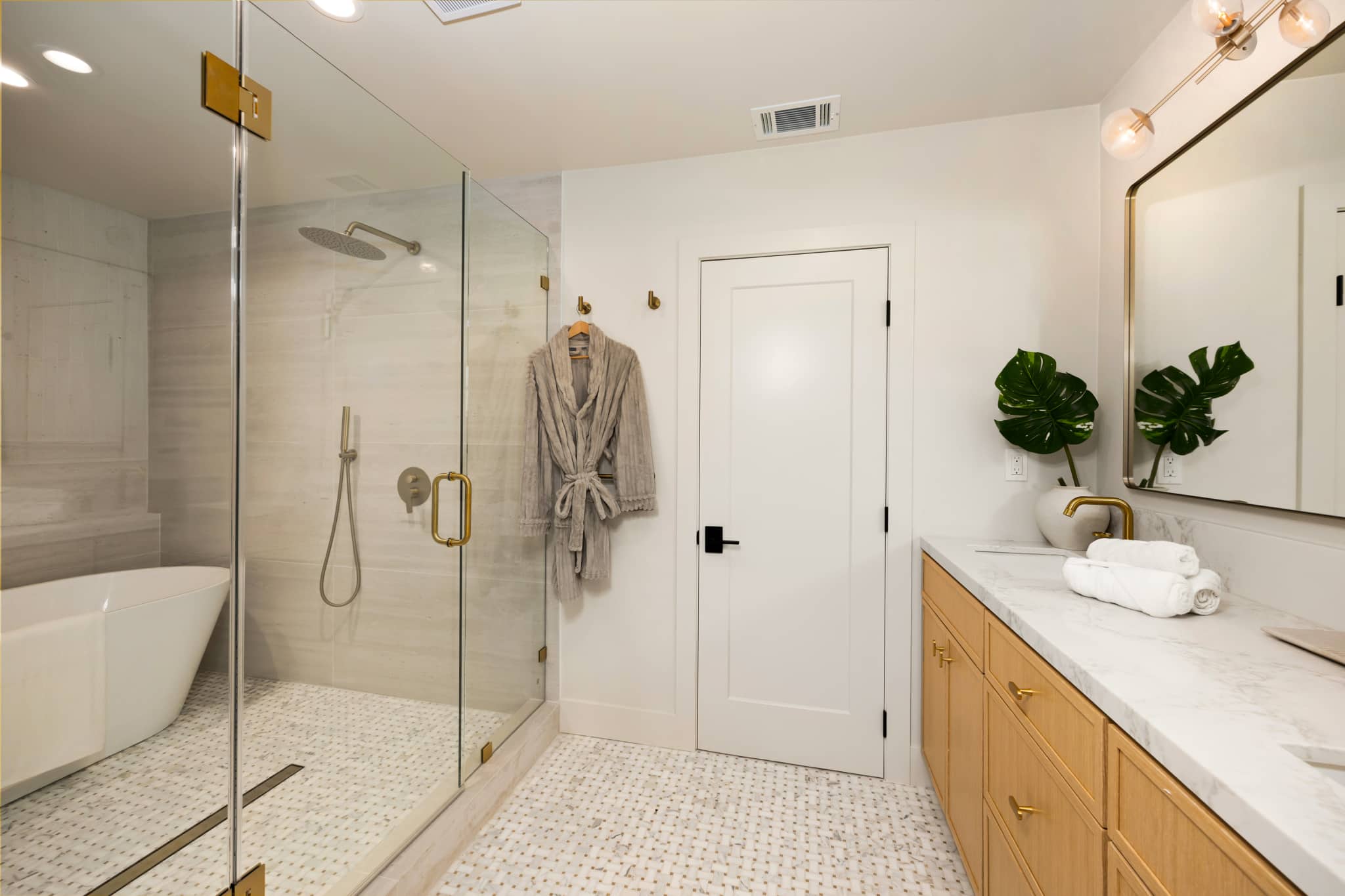 Primary bath